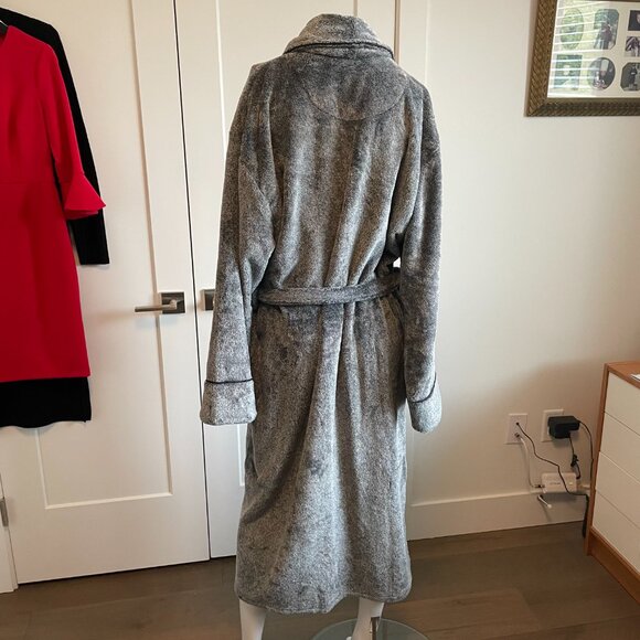 Daniel Buchler Shawl Collar Plush Tie Waist Polyester Robe Charcoal L/XL NWT - Picture 6 of 16